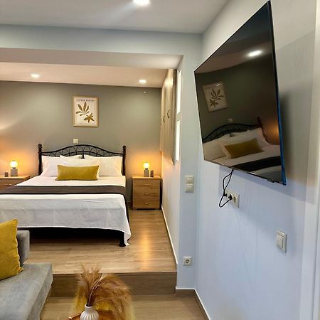 Iris Luxury House Appartement Agioi Deka  Buitenkant foto