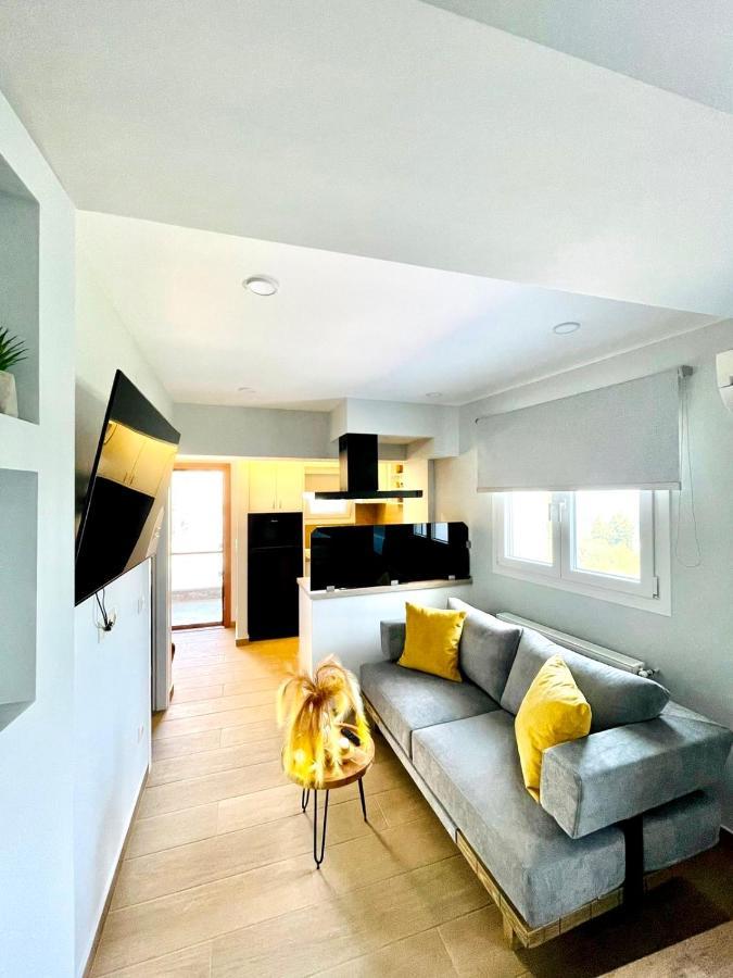 Iris Luxury House Appartement Agioi Deka  Buitenkant foto