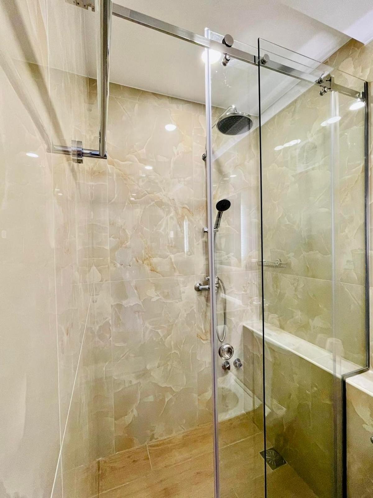 Iris Luxury House Appartement Agioi Deka  Buitenkant foto