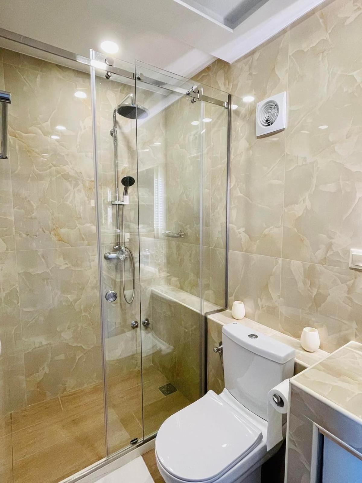 Iris Luxury House Appartement Agioi Deka  Buitenkant foto